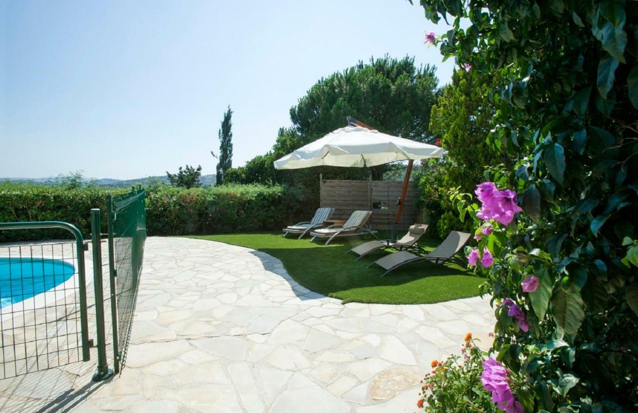 Villa Provencale Avec Piscine-56 La Garonnette-Plage Luaran gambar